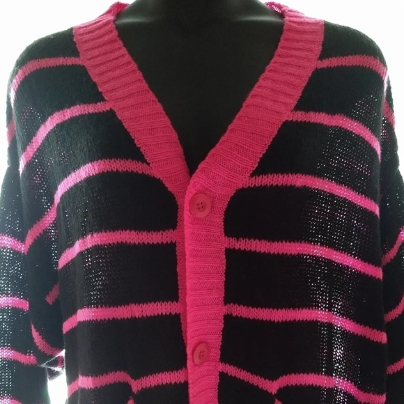 LULA Roe Lucille Sweater NWT - Picture 3 of 10